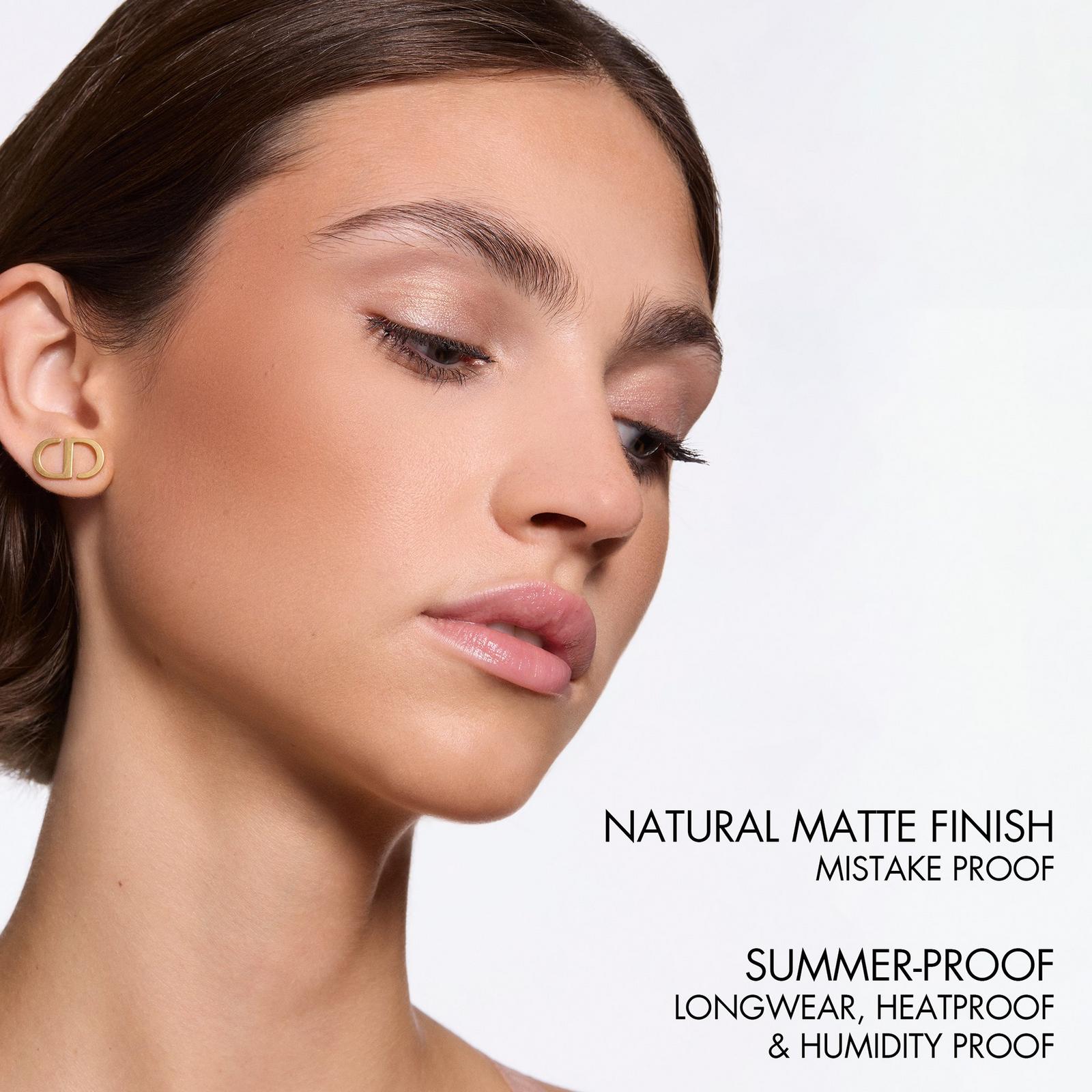 Forever Nude Bronze - 10 Soft Matte