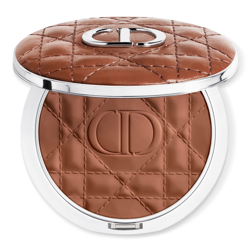 フェイスカラー Dior Forever Nude Bronze - large-format Dior Forever Nude Bronze Review - The Beauty Look Book
