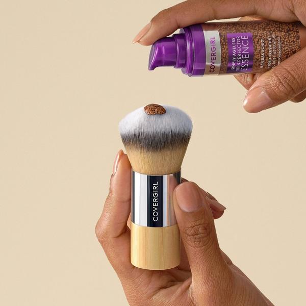 CoverGirl Multi-Use Blending Brush #6