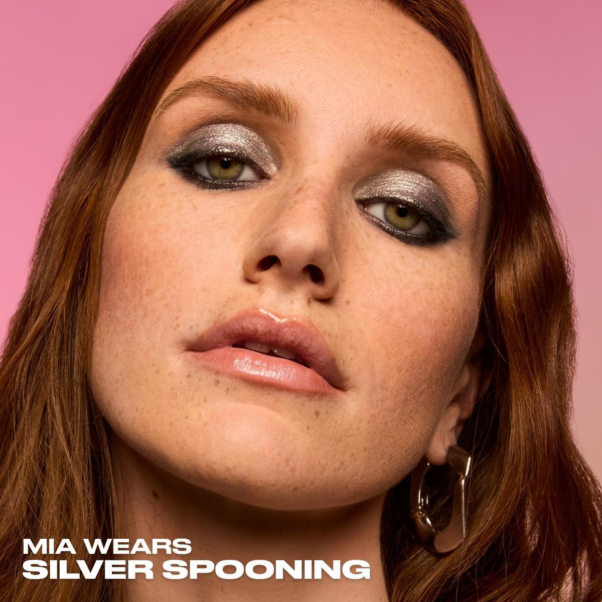 24/7 Glaze-On Liquid Eyeshadow - Silver Spooning