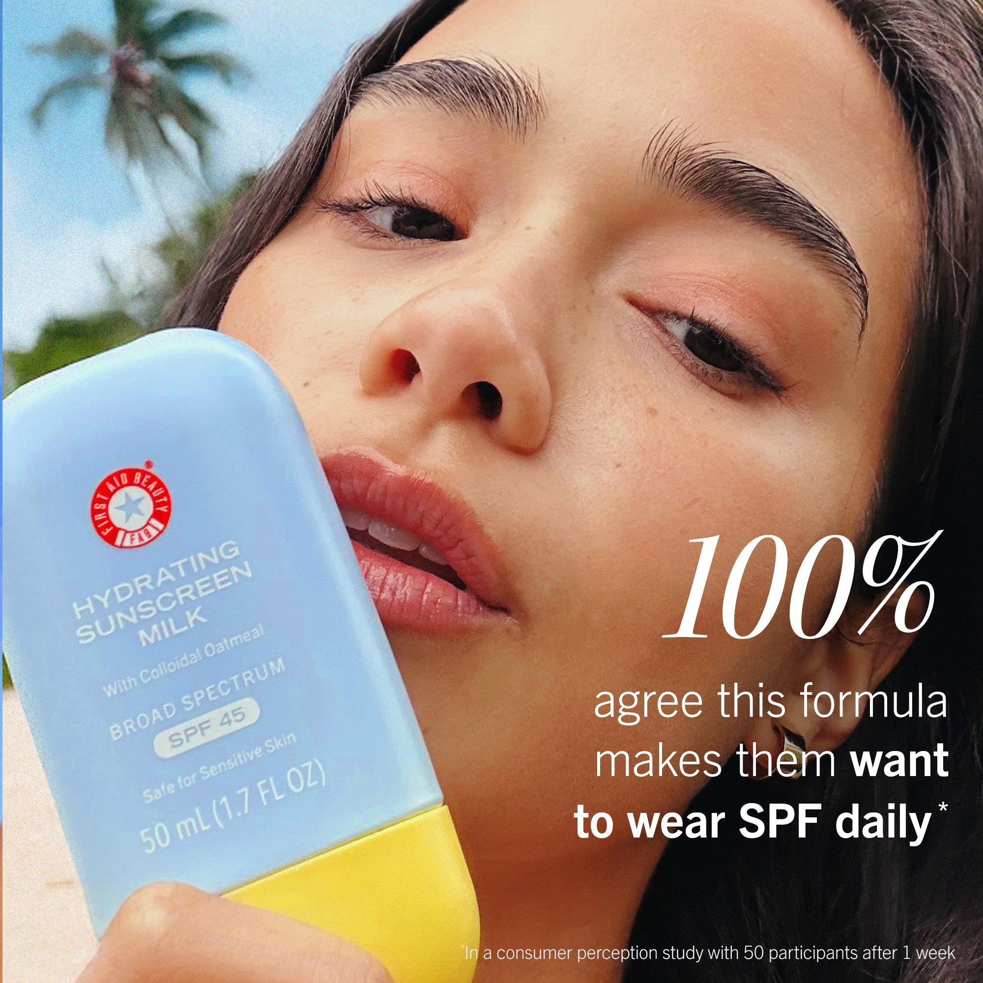 Увлажняющее солнцезащитное молочко First Aid Beauty с коллоидным овсом, SPF 45 — фото 6