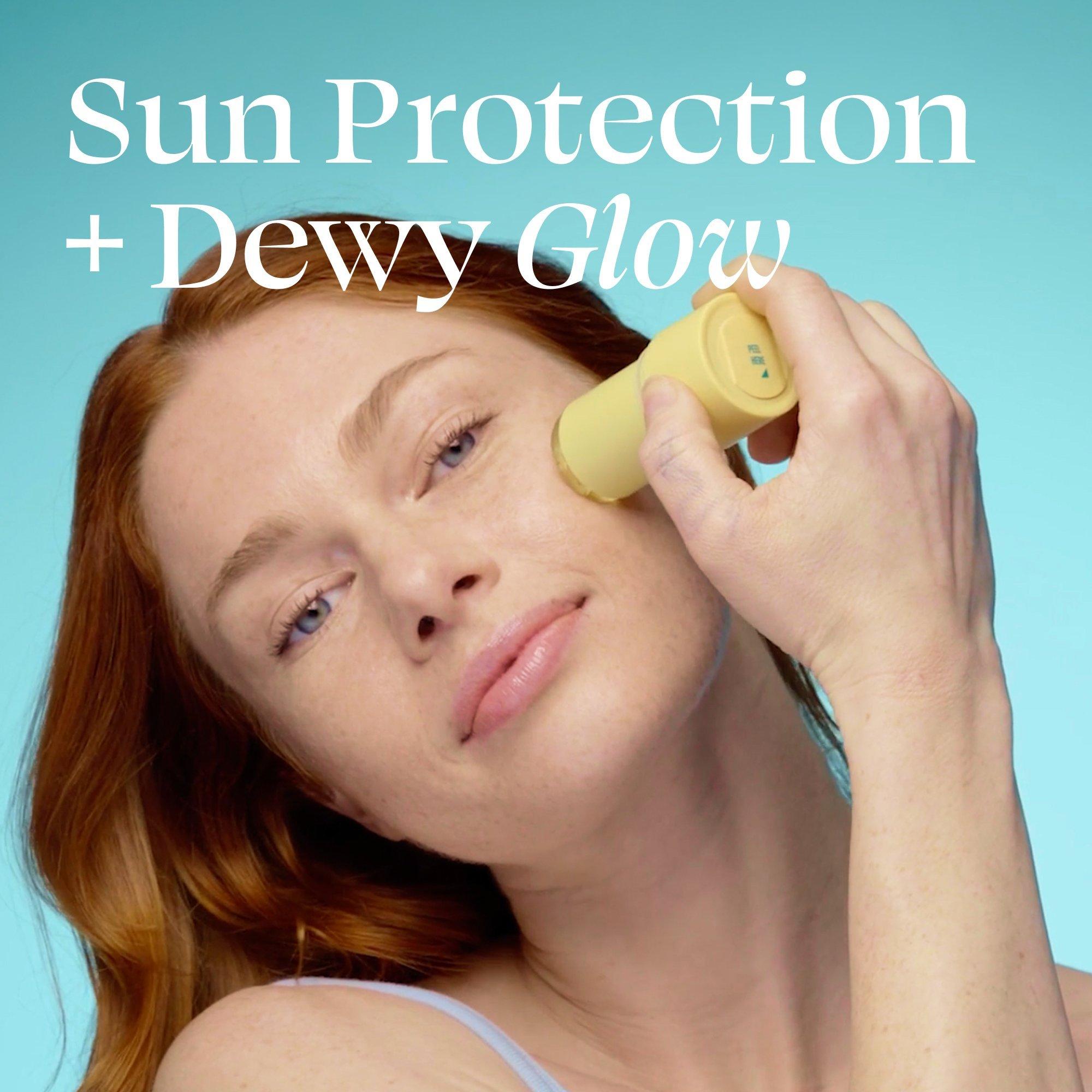 Солнцезащитный стик для сияния кожи Tula Protect + Go Dewy Glow SPF 50 — фото 2