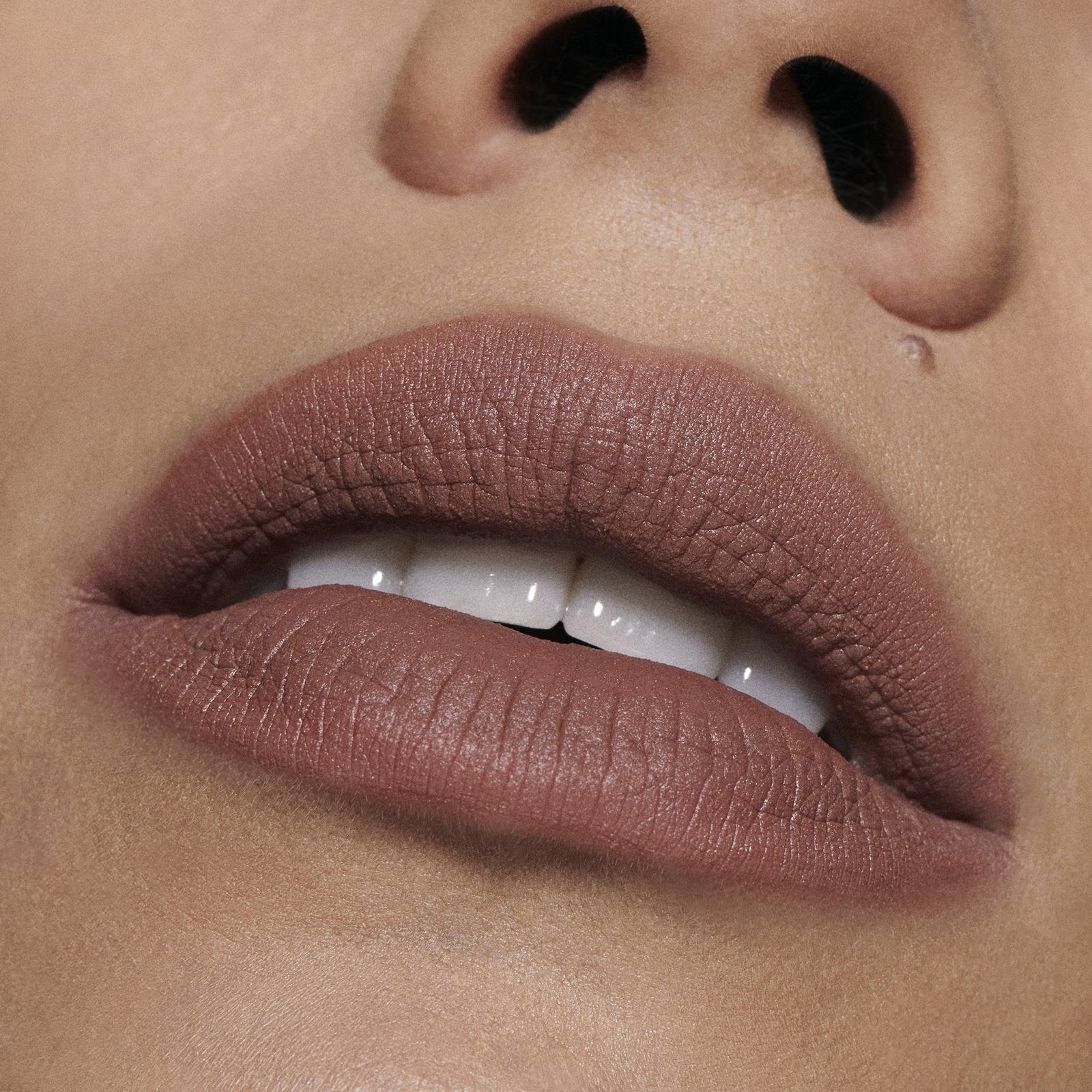 Powder Kiss Liquid Lipcolor Longwear Lipstick - Buffiest