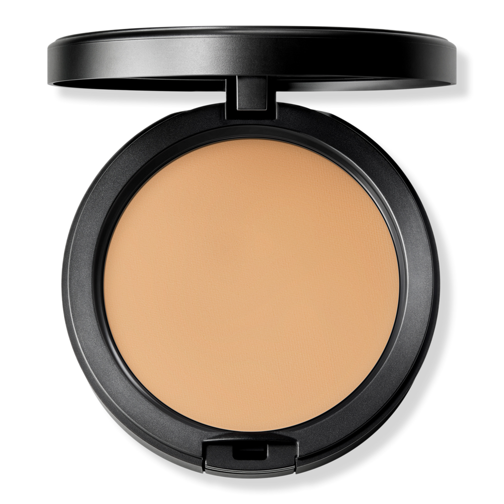 Mac Studio Fix Powder Plus Foundation - C40 In Red