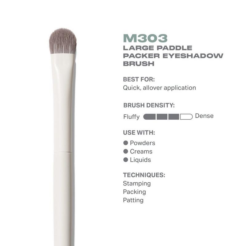 M303 Large Paddle Packer Eyeshadow Brush