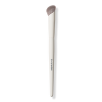 M132 Angled Concealer Brush
