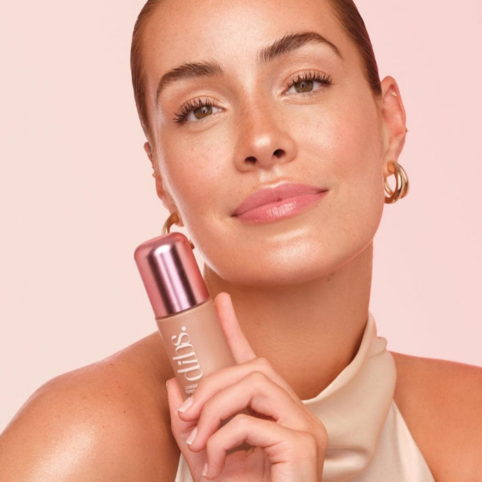 LoveBeam Blurring + Glowing Skin Perfector - N° 2 Loves Me, Loves Me Not