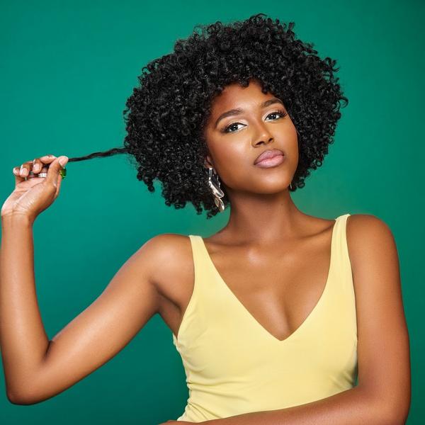 Mielle Avocado & Tamanu Anti-Frizz Mousse #4