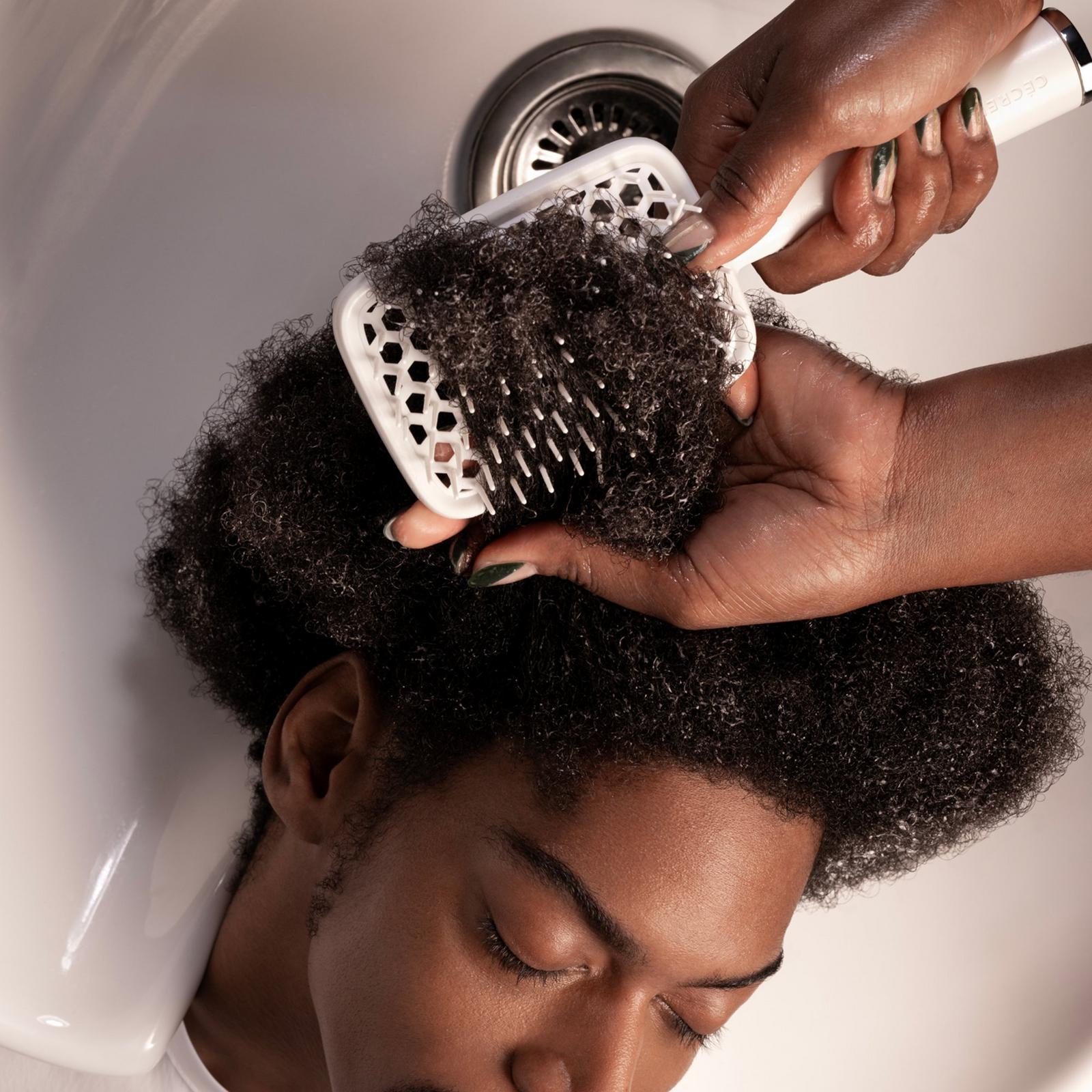 Vented Paddle Brush