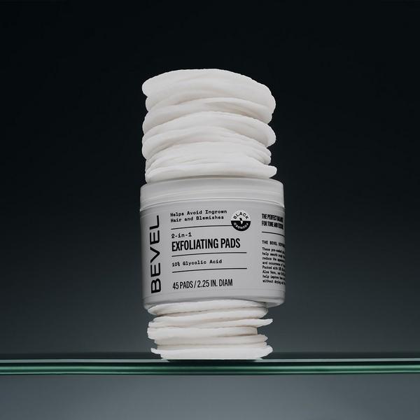 BEVEL Exfoliating Toner Pads #4