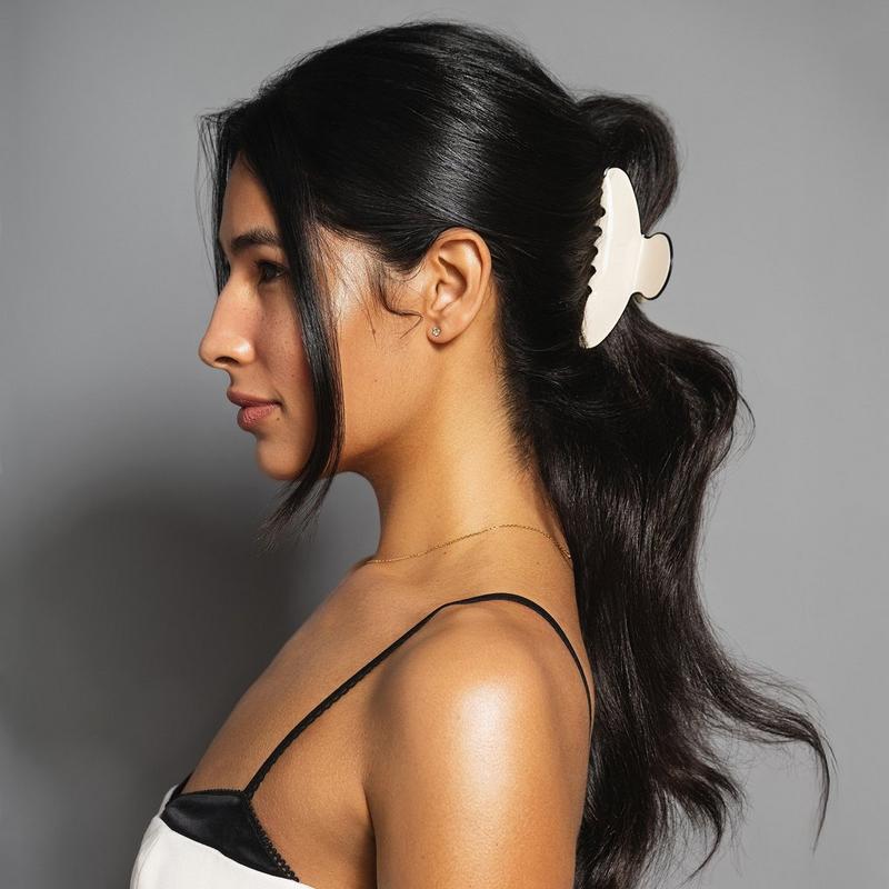 The Hair Edit Couture Chic Claw Clip #2