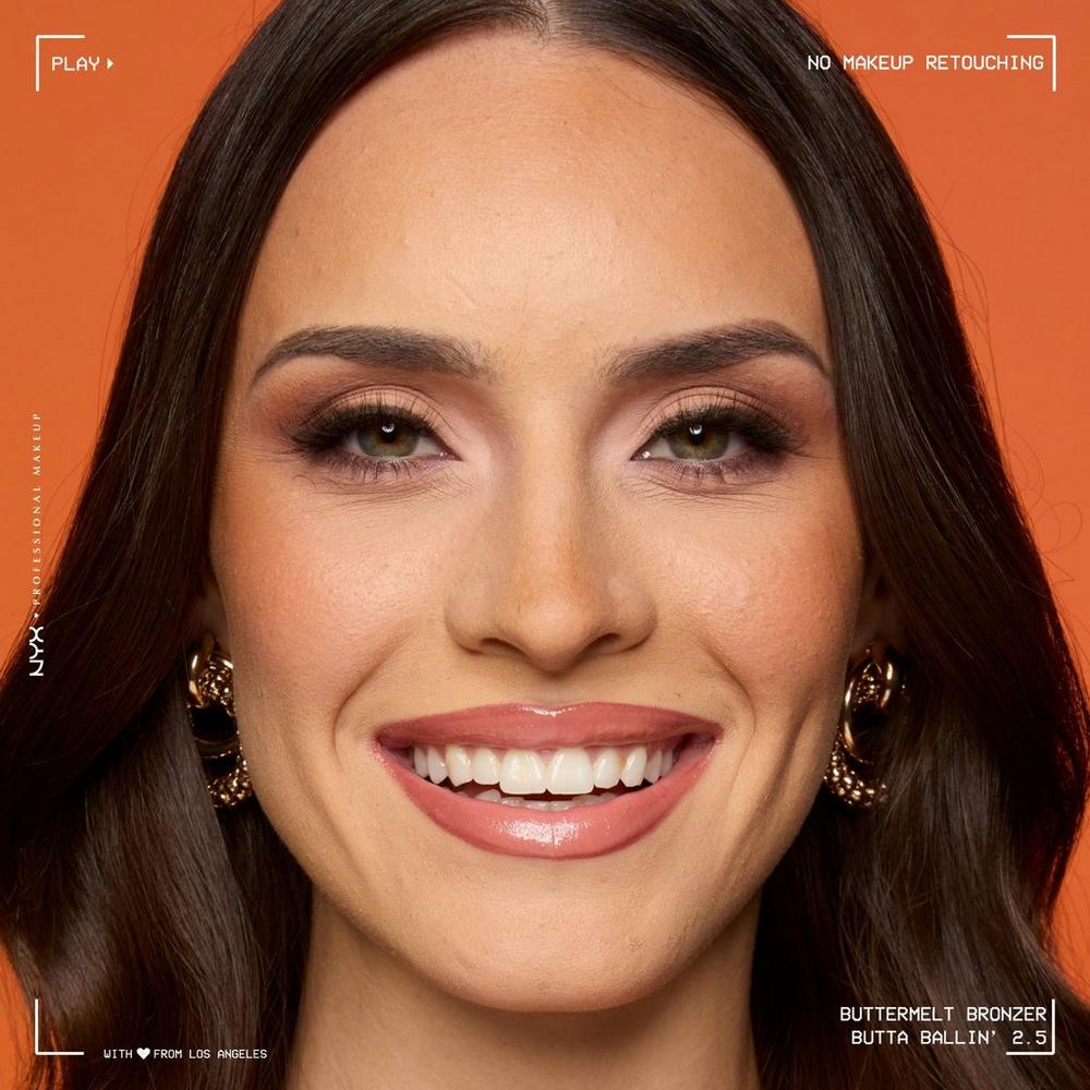 Buttermelt Pressed Powder Natural Finish Bronzer - Butta Ballin'