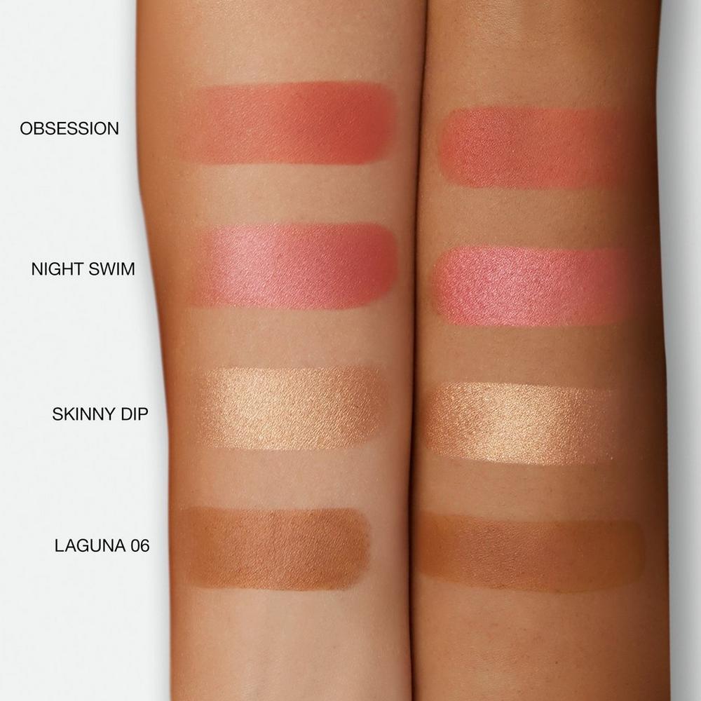 Hot Escape Cheek Palette - III - MEDIUM DEEP