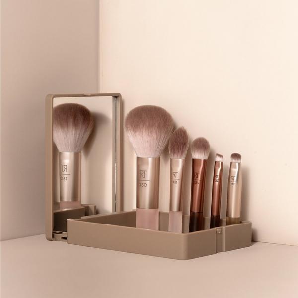 Real Techniques New Nudes 2.0 On-The-Glow Mini Brush Set + Mirrored Compact #6