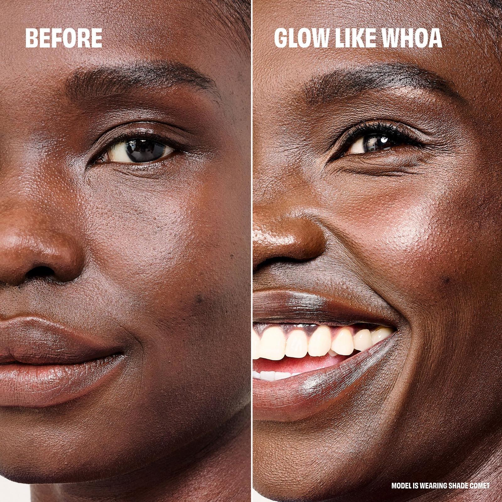 Glow-La-La Blurring Powder Highlighter - Comet