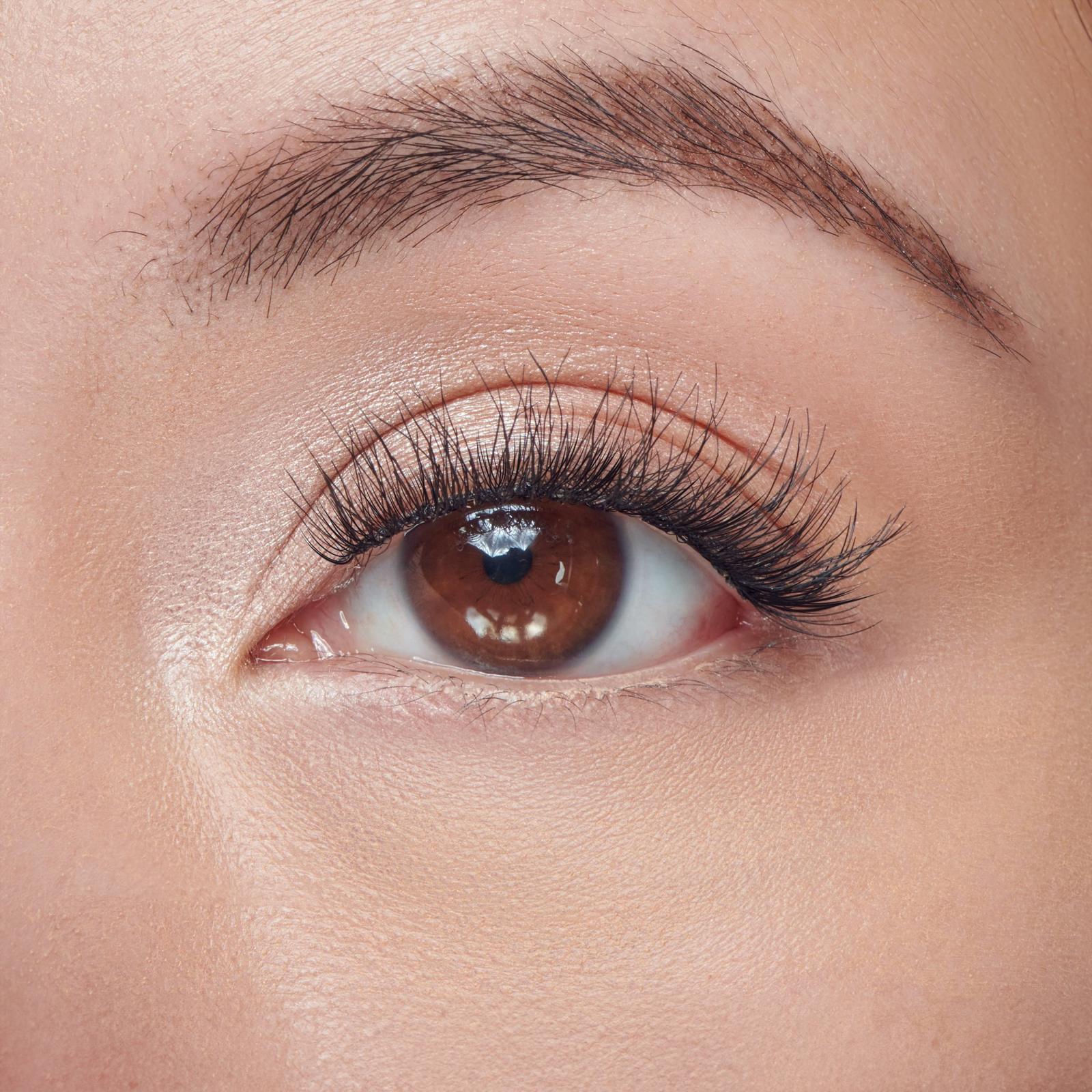 So Natural False Eyelashes - Fluffy Natural