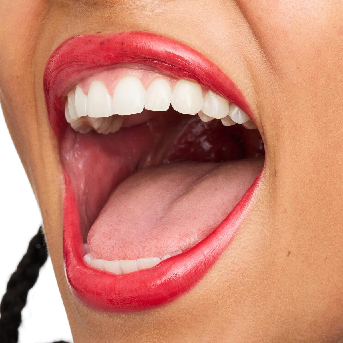 Glossy Glaze High Shine Lipstick - 04 Red-Dy For The Day