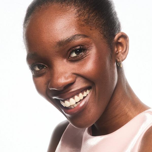 Essence Foundation Stick #4