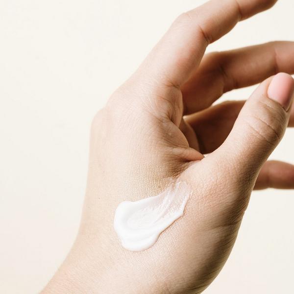 bdy. Restoring Weightless Body Lotion with Glycerin + Hyaluronic Acid #4