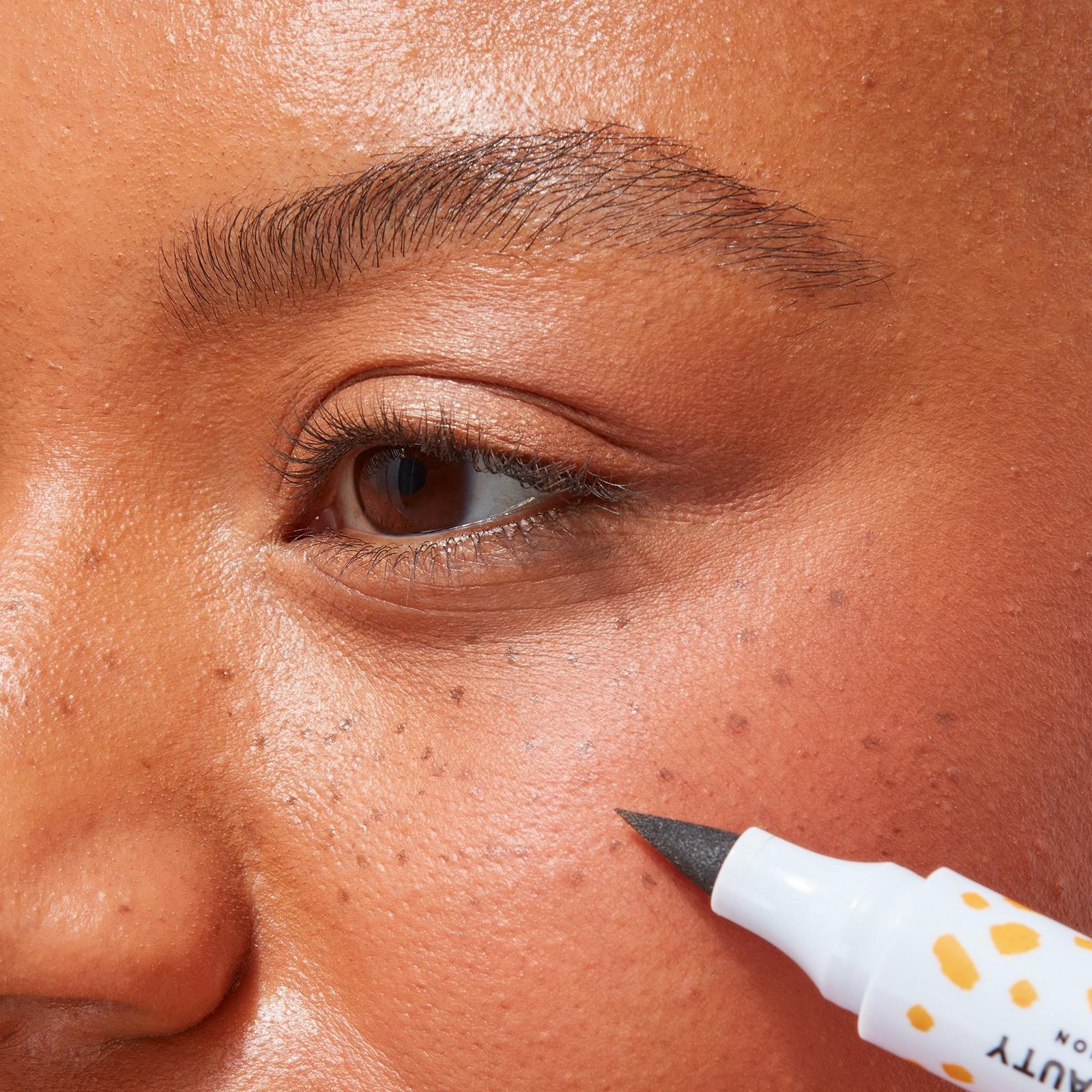 Peanuts x UBC Spot On Brow and Freckle Pen Set