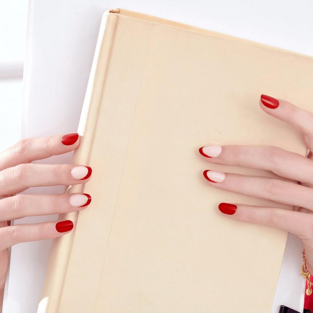 imPRESS Design Short Press-On Manicure Nails - The Iconic