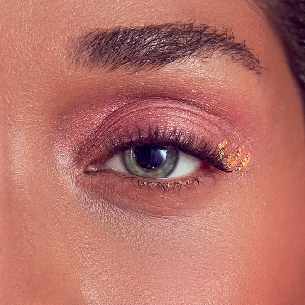 Kiss WICKED X imPRESS Self Adhesive Eyelash Clusters #4