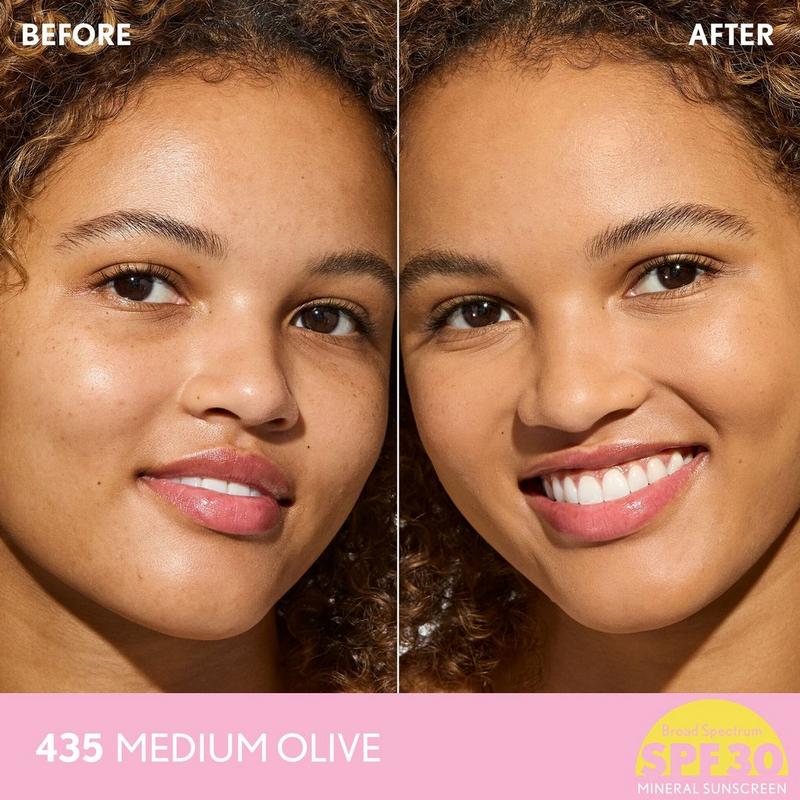 CoverGirl - Medium Olive Clean Fresh Blurring Skin Tint SPF 30