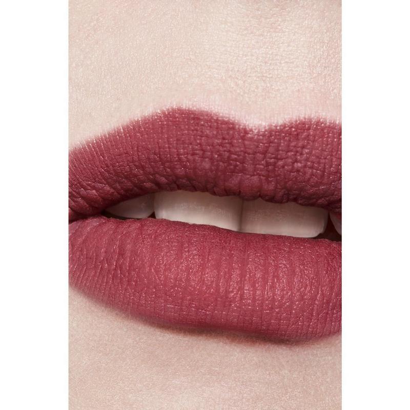 CHANEL - 244 Palpitante ROUGE ALLURE LIQUID VELVET Ultrawear