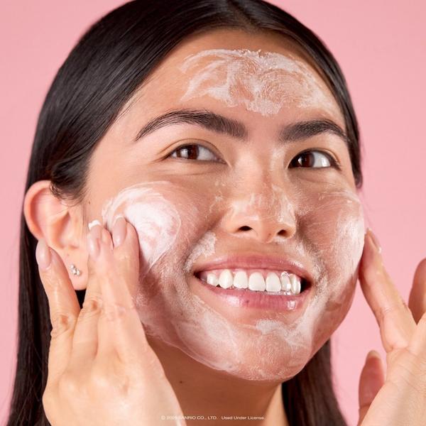 The Crème Shop Hello Kitty and Friends Dewy Peachy Hyaluronic Cleanser #5