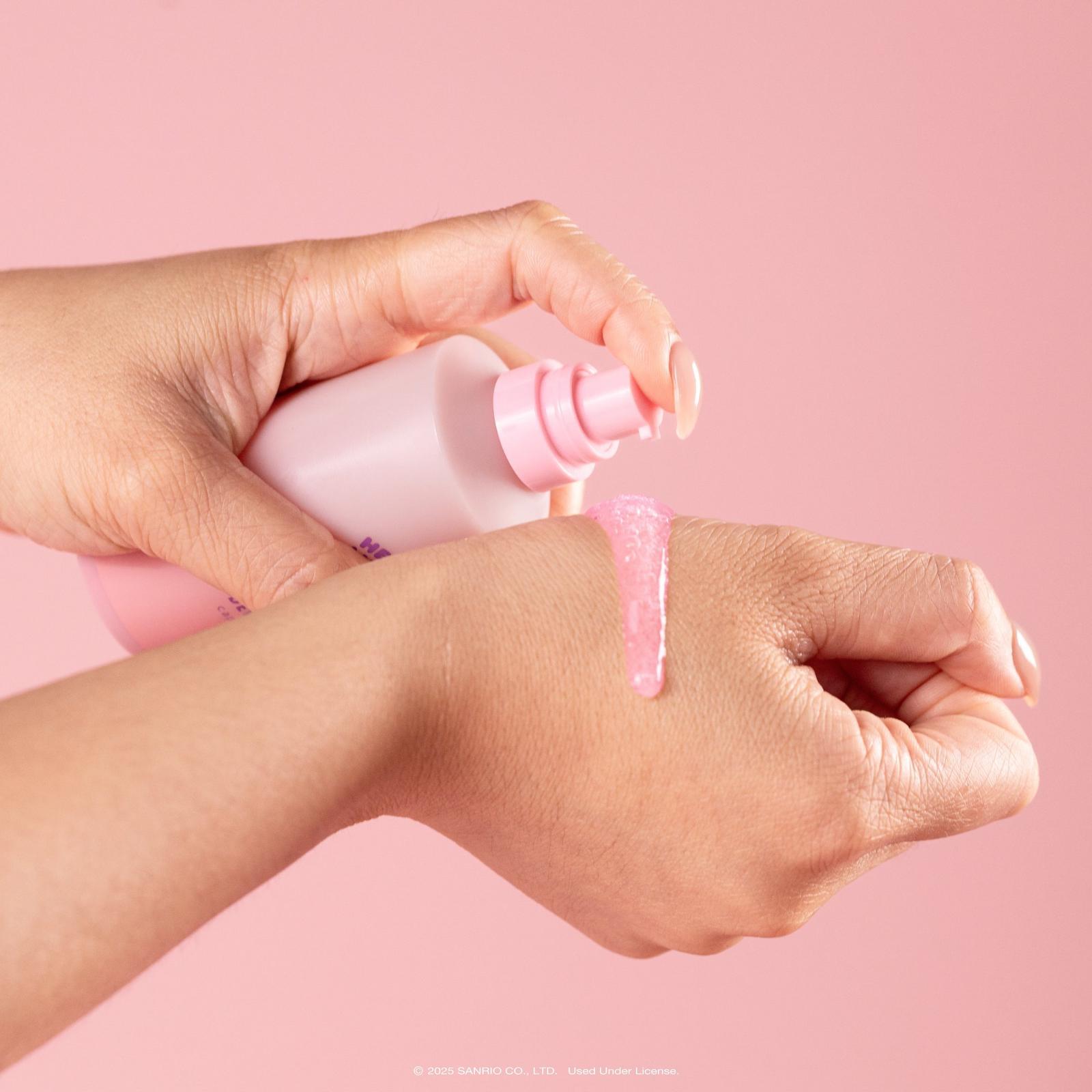 Hello Kitty and Friends Dewy Peach Capsule Serum