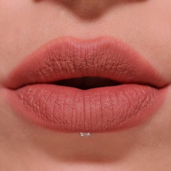 Revolution Beauty Air Blur Matte Liquid Lipstick #5
