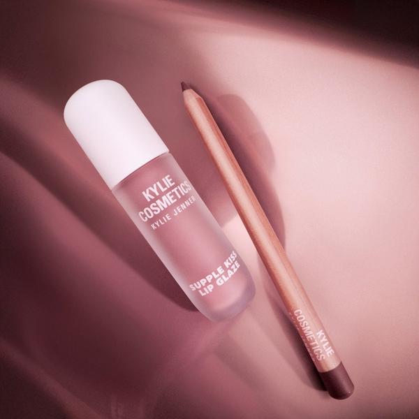 KYLIE COSMETICS Glossy Lip Kit #5