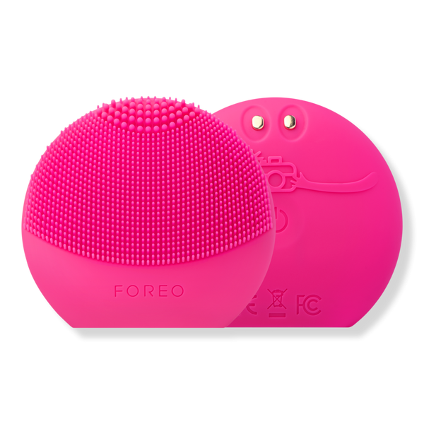 FOREO LUNA 4 Play Smart Facial Cleansing Massager #1