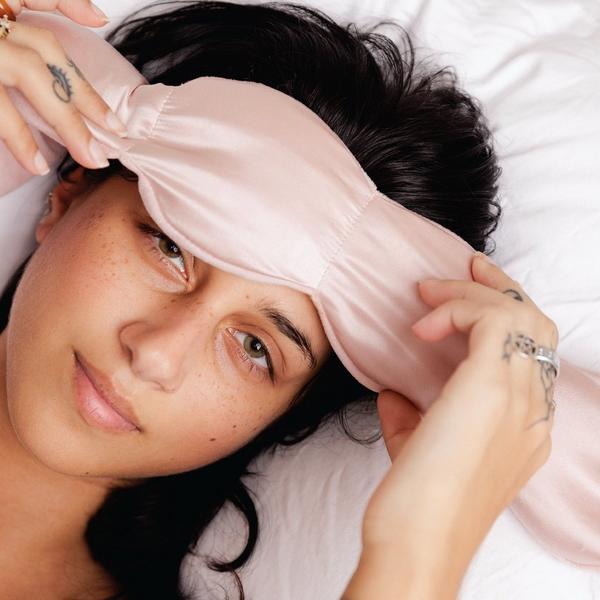Nodpod The Silk Weighted Blanket For Your Eyes #5