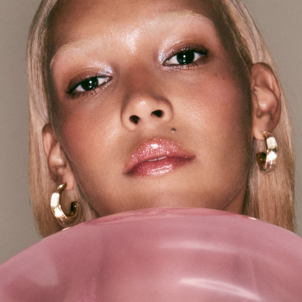 r.e.m. beauty On Your Collar Plumping Lipgloss #3