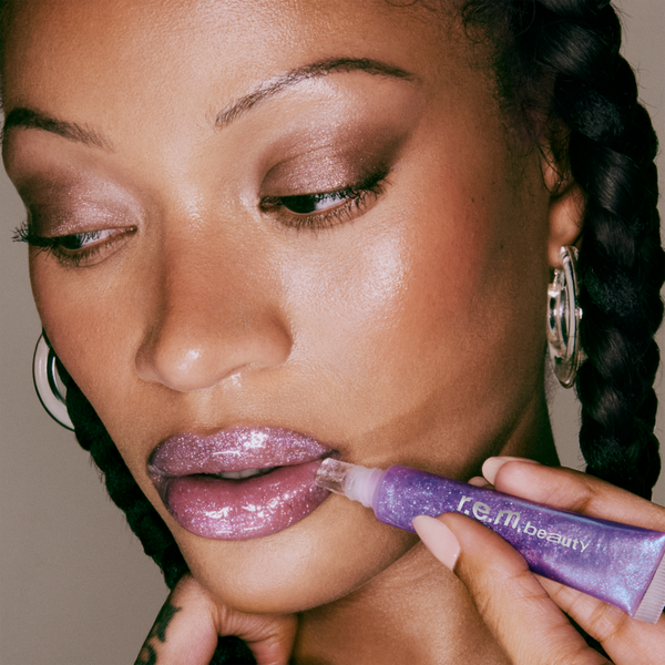 r.e.m. beauty On Your Collar Plumping Lipgloss #3
