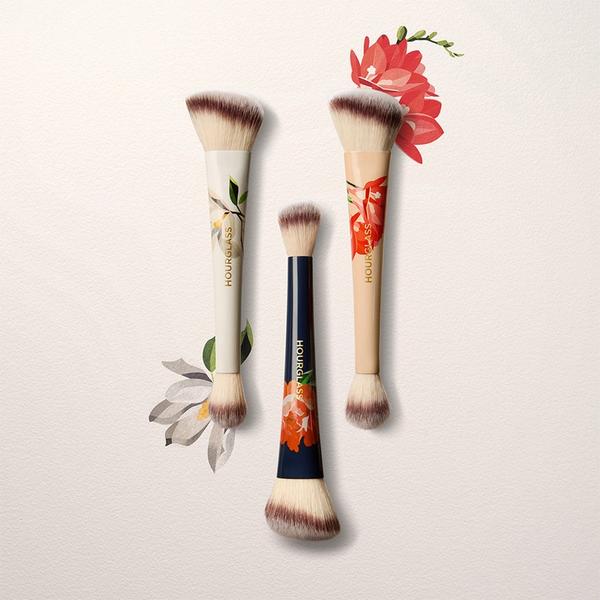 HOURGLASS Ambient Lighting Edit Brush II #4
