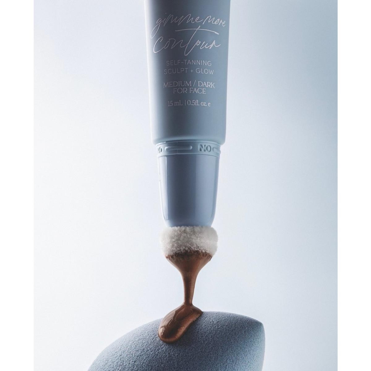 Contour Self-Tanning Sculpt + Glow - Medium Dark