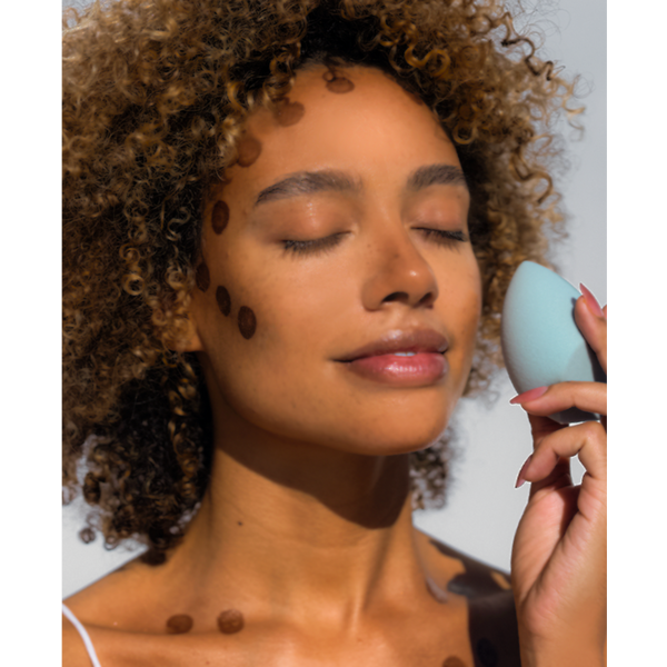 Dolce Glow Contour Self-Tanning Sculpt + Glow #8