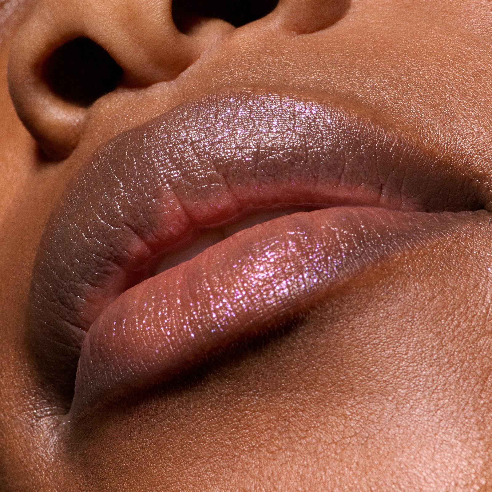 Sugar Crystal Lip Oil Stick - Glisten Up