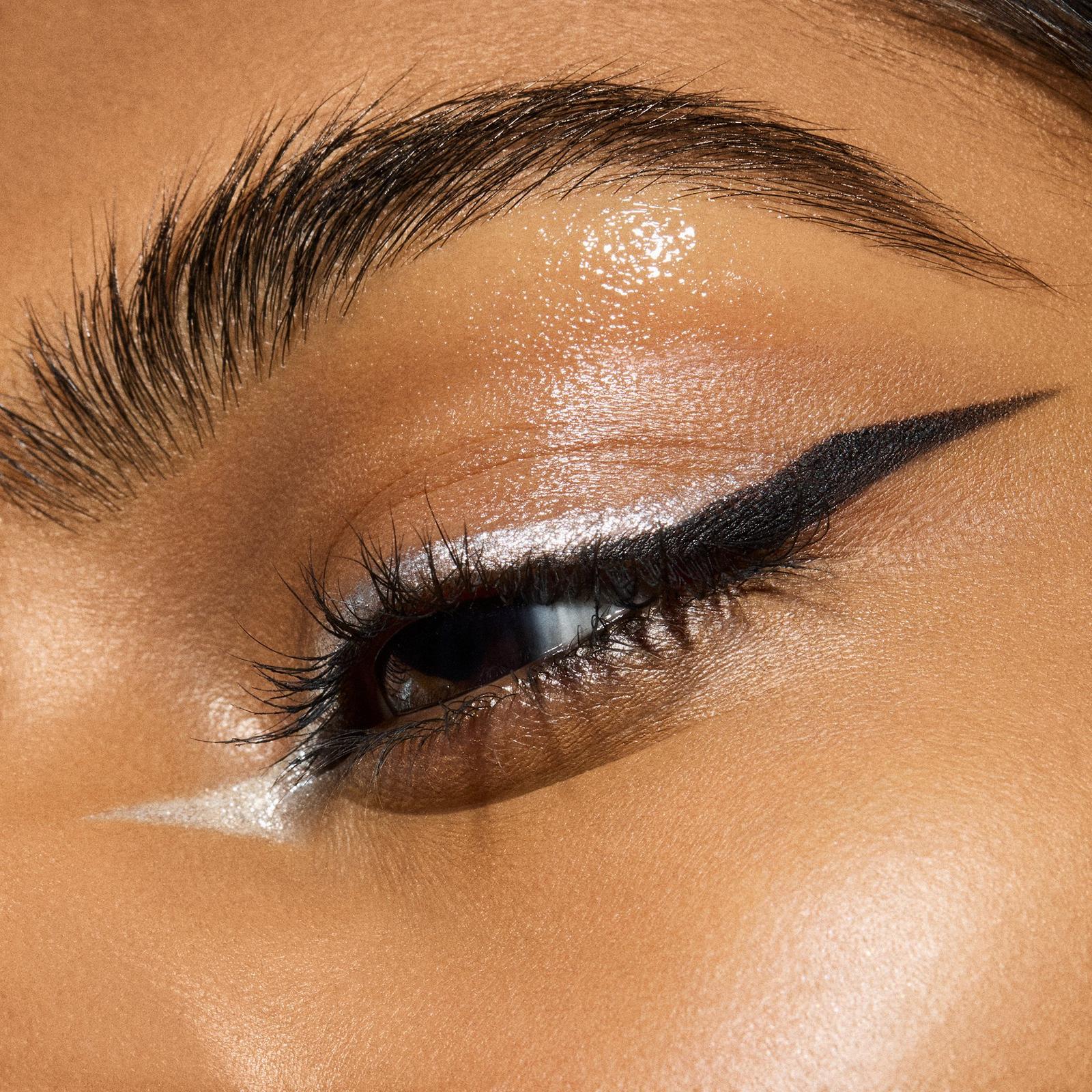 Small Molten Metallic Eyeshadow - Discotheque