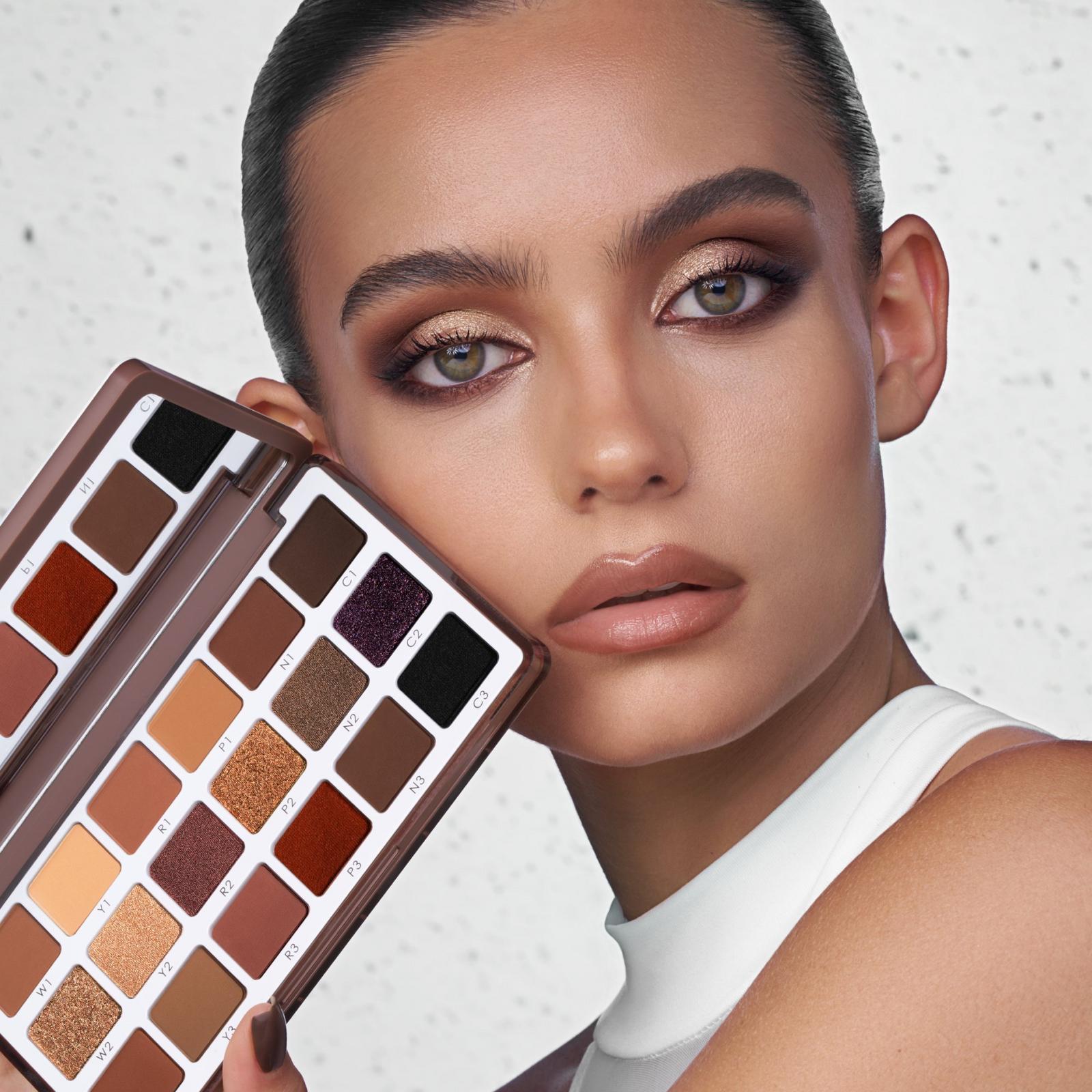 Eye Sculpt Texture & Tone Eyeshadow Palette