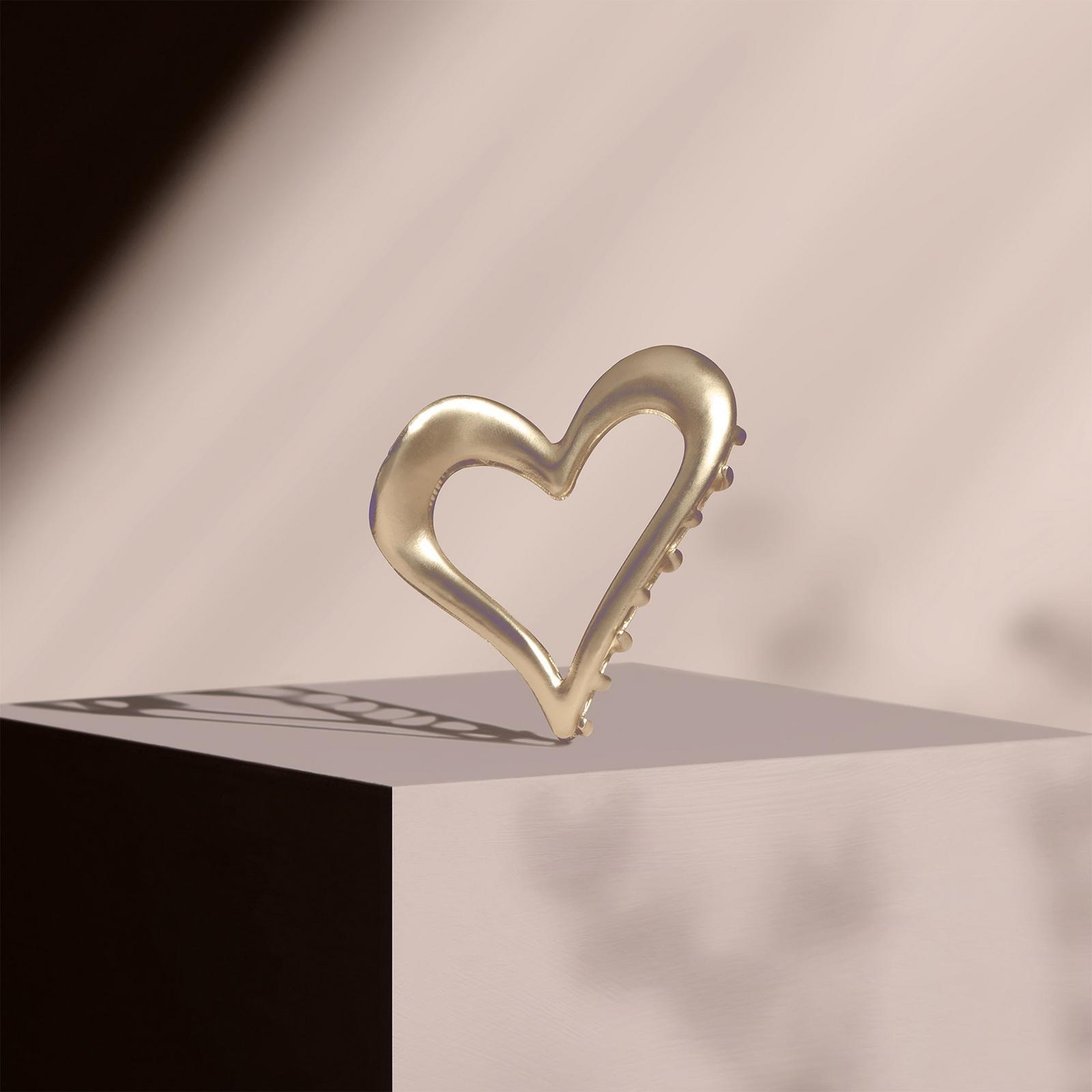 Gilded Romance Heart Claw Clip