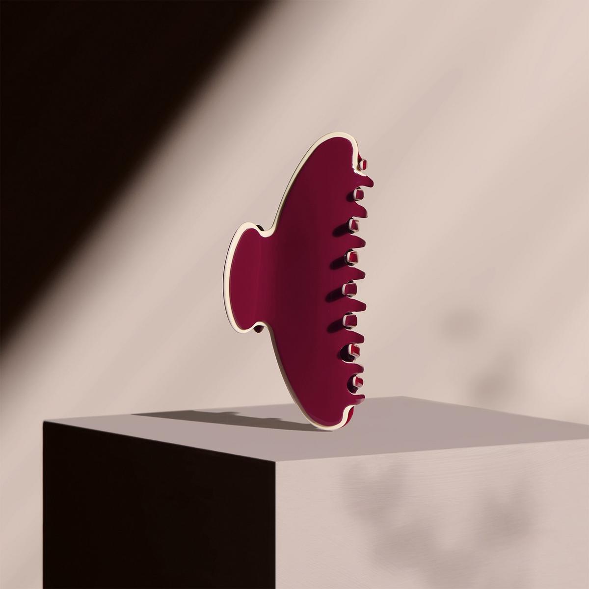 Couture Chic Claw Clip - Red/Cream