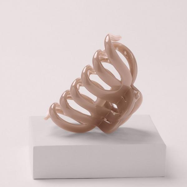 The Hair Edit Sunday Latte Claw Clip #3