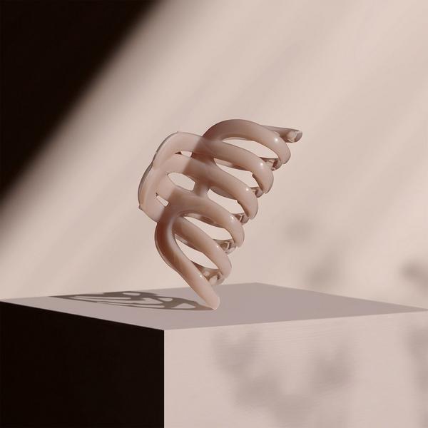 The Hair Edit Sunday Latte Claw Clip #4