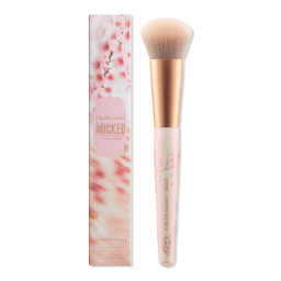 r.e.m. beauty Wicked Cherry Blossom Blush Brush