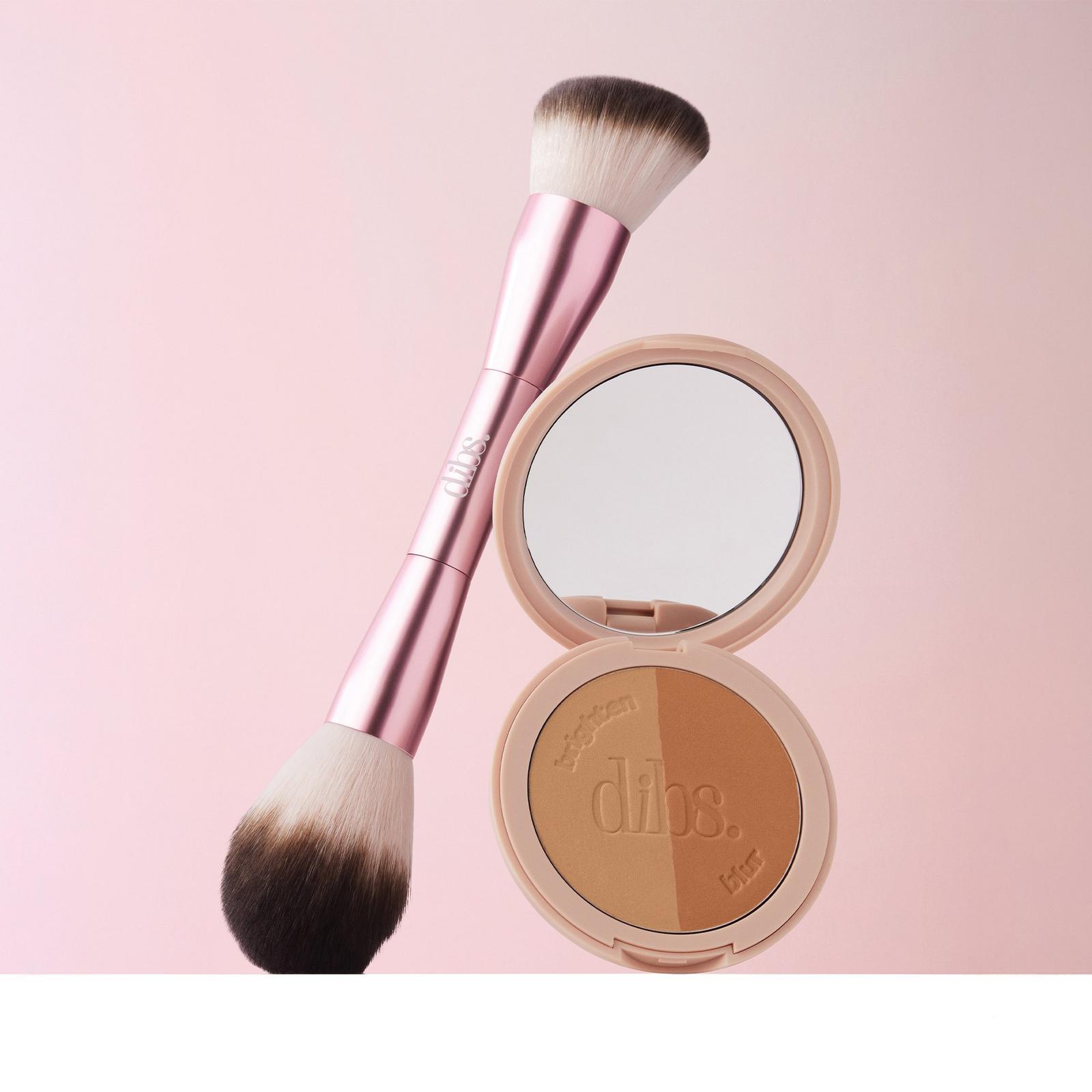Limited Edition Duo Face Brush For Cream + Powder