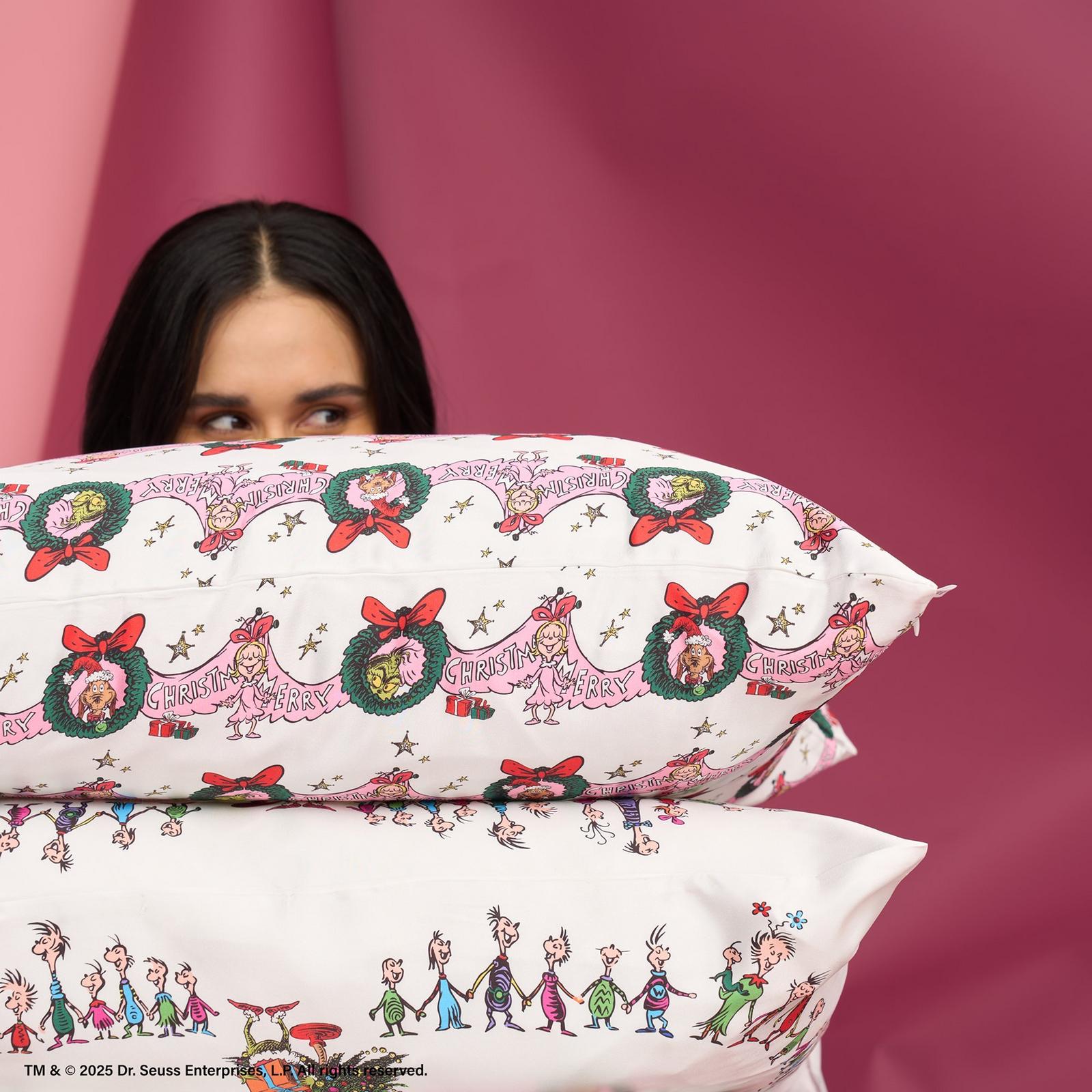 The Grinch x Kitsch King Satin Pillowcase - Cindy Lou Who
