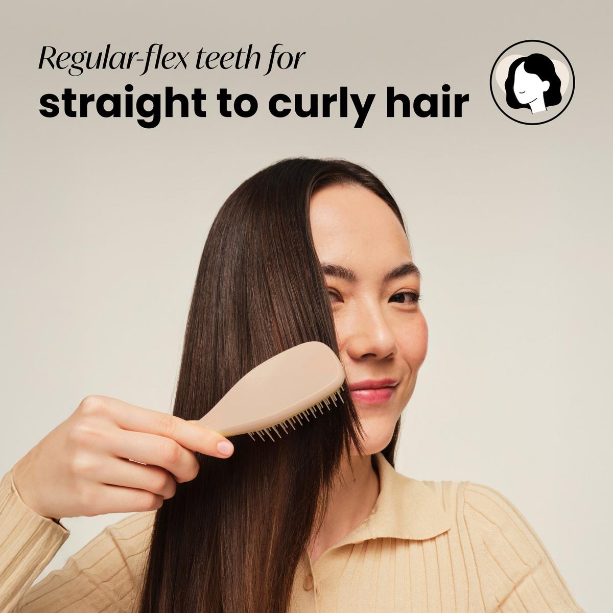 The Mini Ultimate Detangler Hairbrush - Oat Cream